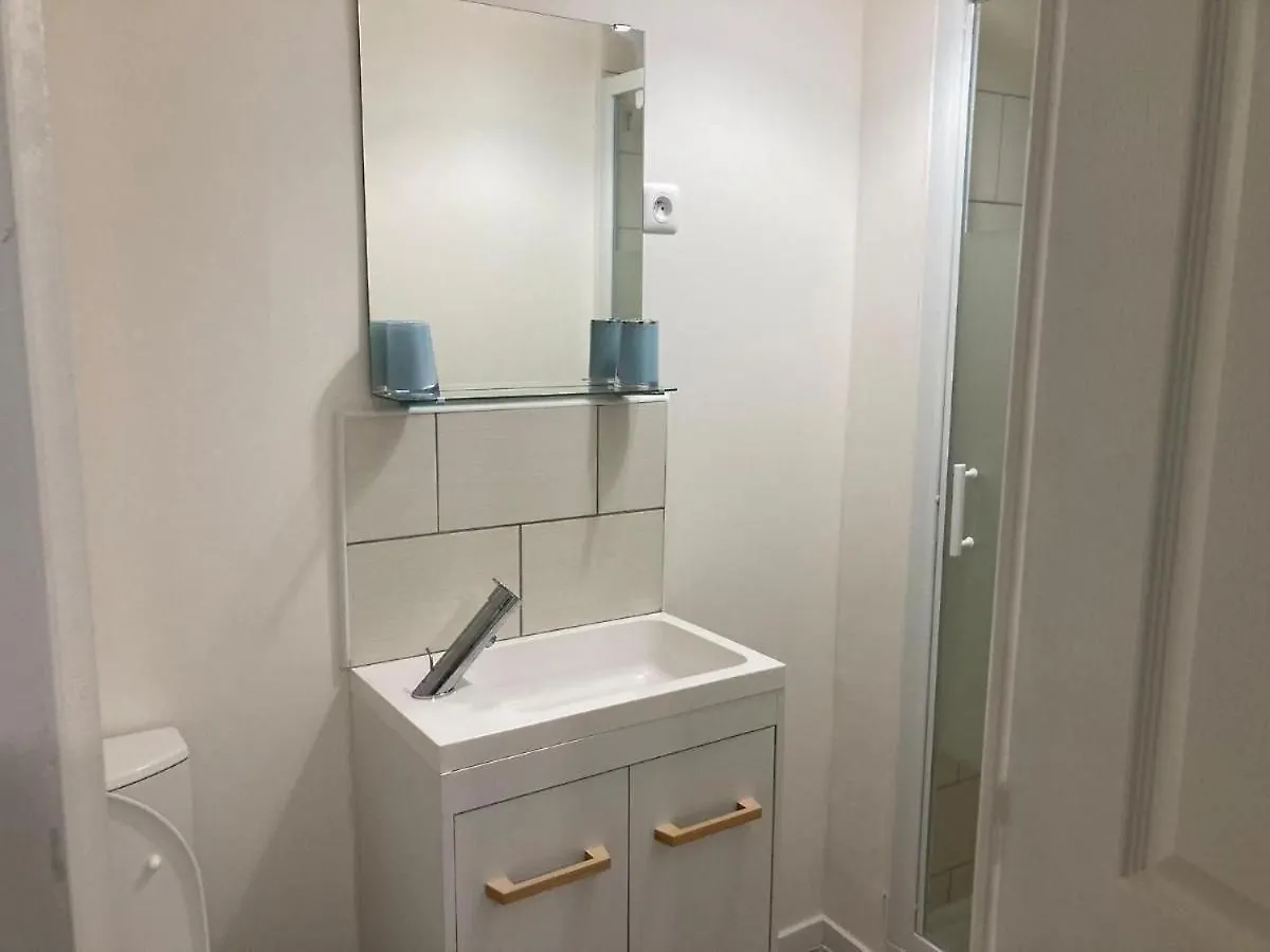 Lanester Suite Home 0*,