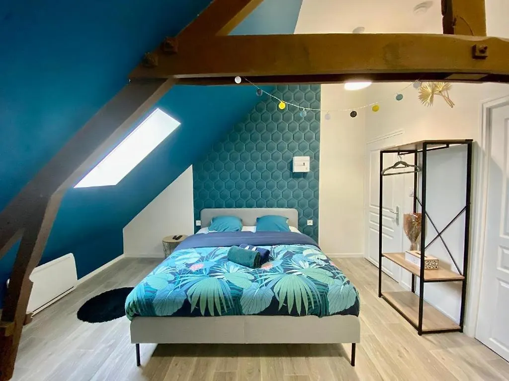 Lanester Suite Home 0*,  France